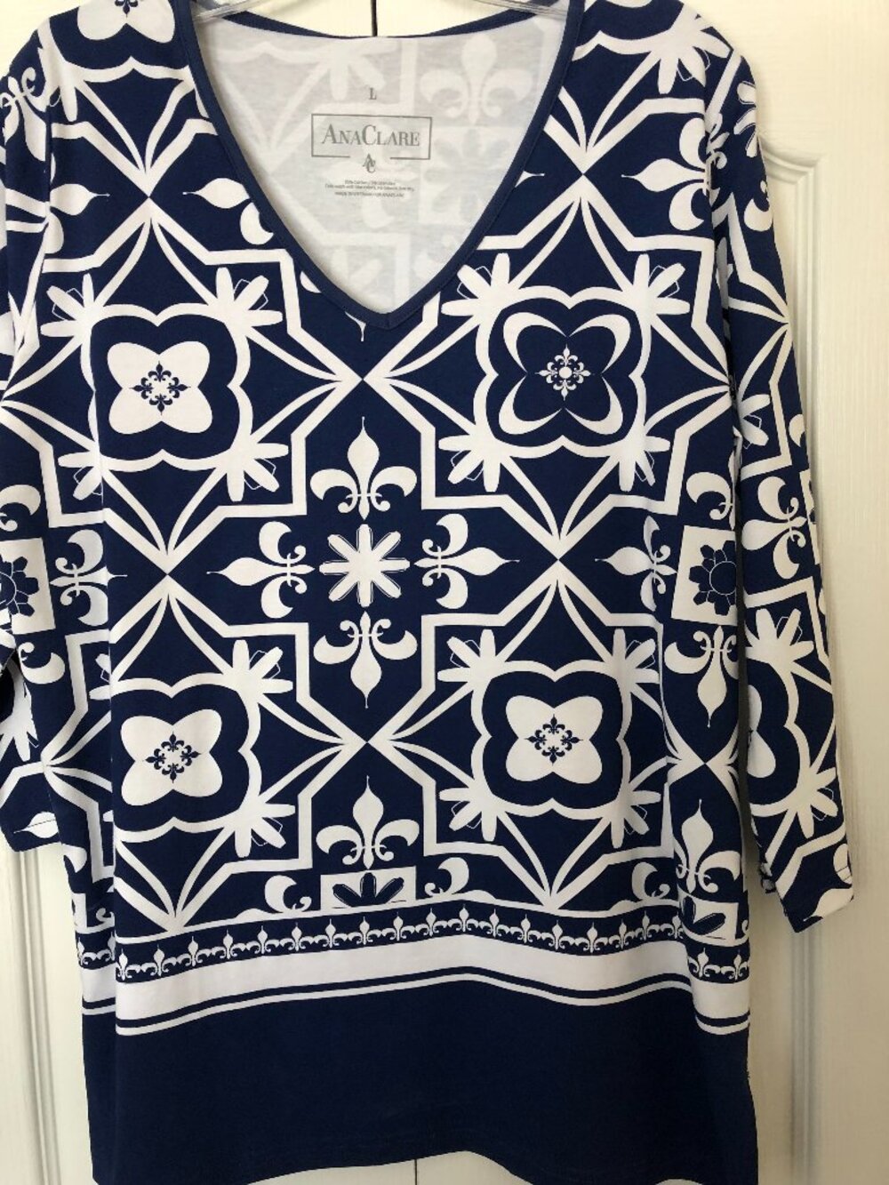 Ana Clare Woman's Top Navy & White Size Small & Large NWT